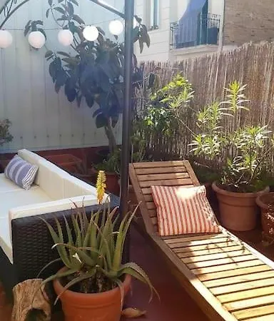 Homestay Small In Sants With Huge Terrace
