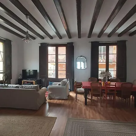 Homestay Small In Sants With Huge Terrace *