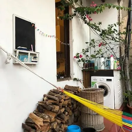Homestay Small In Sants With Huge Terrace